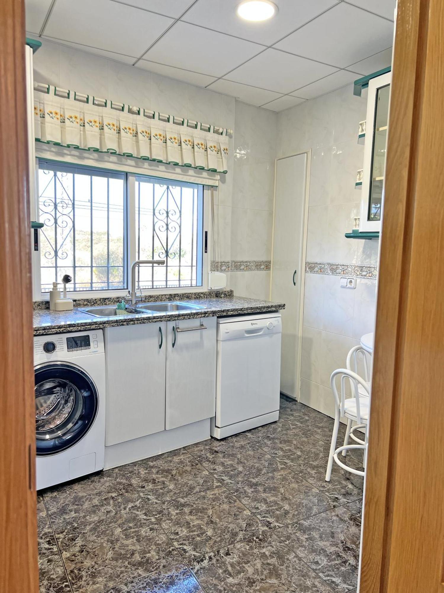 A 100M De La Playa. 2 Hab. A/C Apartment Alicante Exterior photo